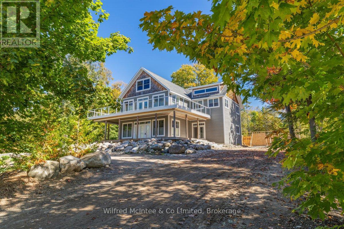 545 Eckford Avenue, Saugeen Shores, Ontario  N0H 2L0 - Photo 5 - X12439248