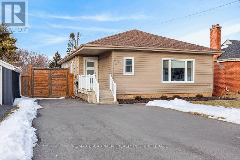 258 SANATORIUM ROAD, hamilton (westcliffe), Ontario