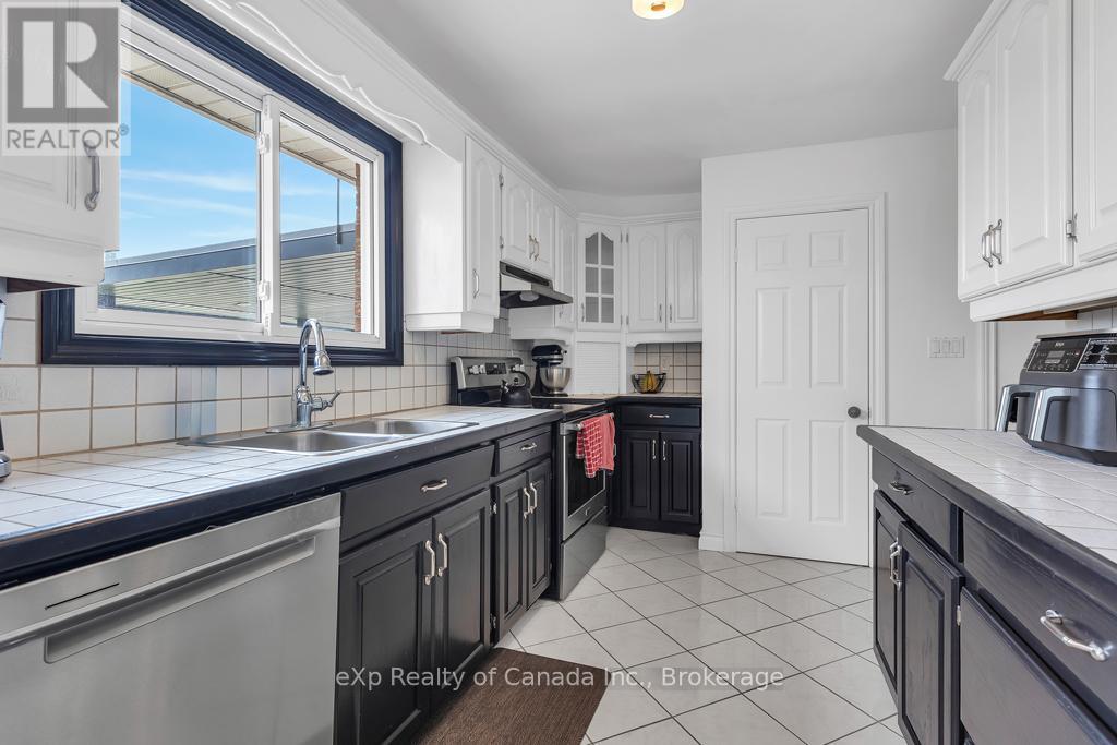 285687 Airport Road, Norwich, Ontario  N0J 1P0 - Photo 16 - X12916534