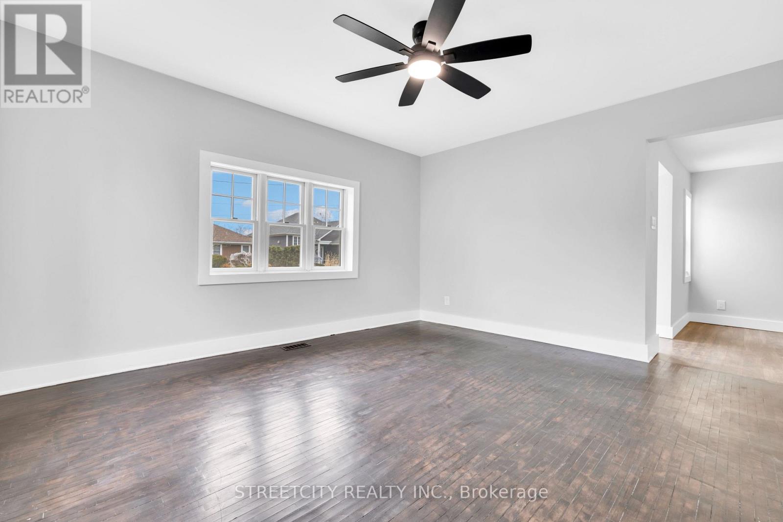 190 King Street, Southwest Middlesex, Ontario  N0L 1M0 - Photo 21 - X12916508