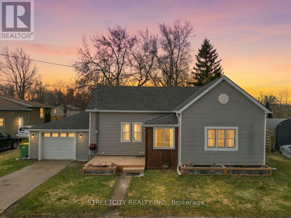 190 King Street, Southwest Middlesex, Ontario  N0L 1M0 - Photo 42 - X12916508