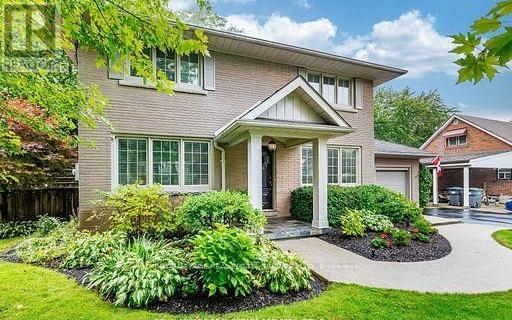 153 Elliott Street, Brampton, Ontario  L6Y 1W7 - Photo 2 - W12913838