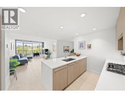 404 1210 E 27TH STREET, North Vancouver, British Columbia