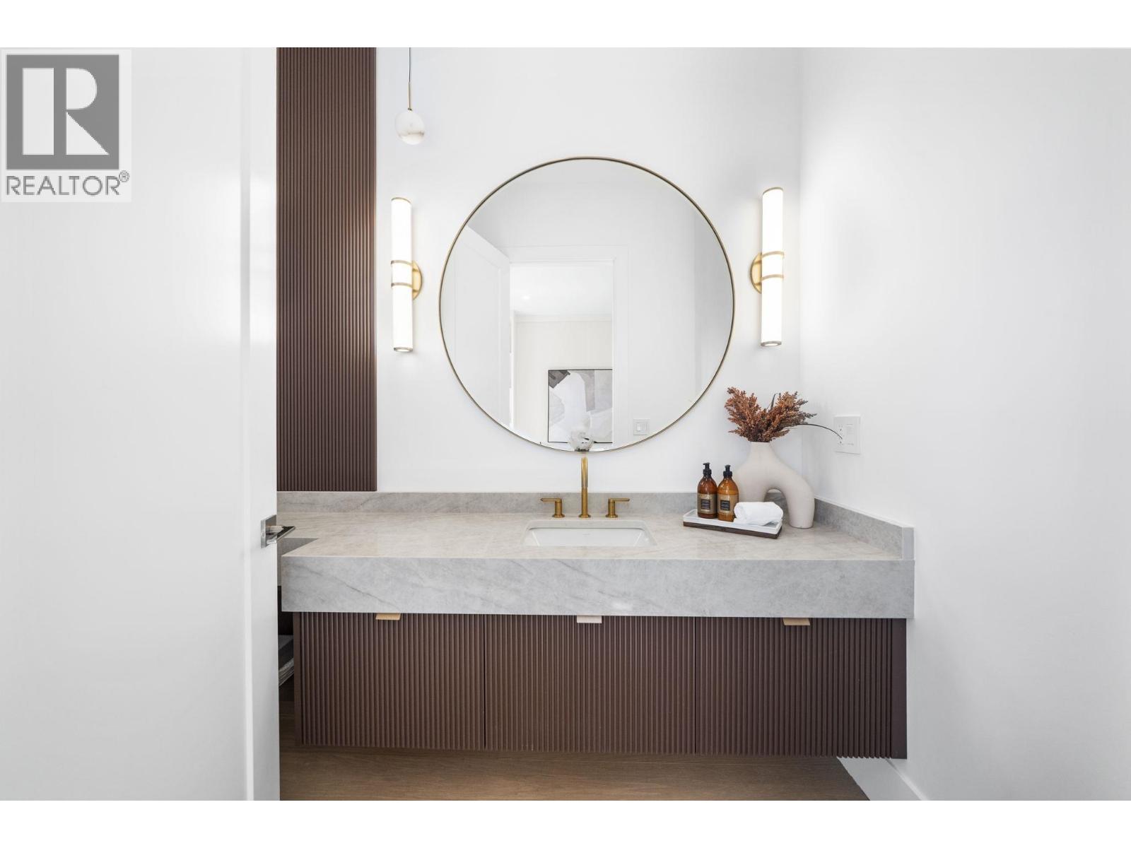 529 W 61st Avenue, Vancouver, British Columbia  V6P 2B4 - Photo 17 - R3103077