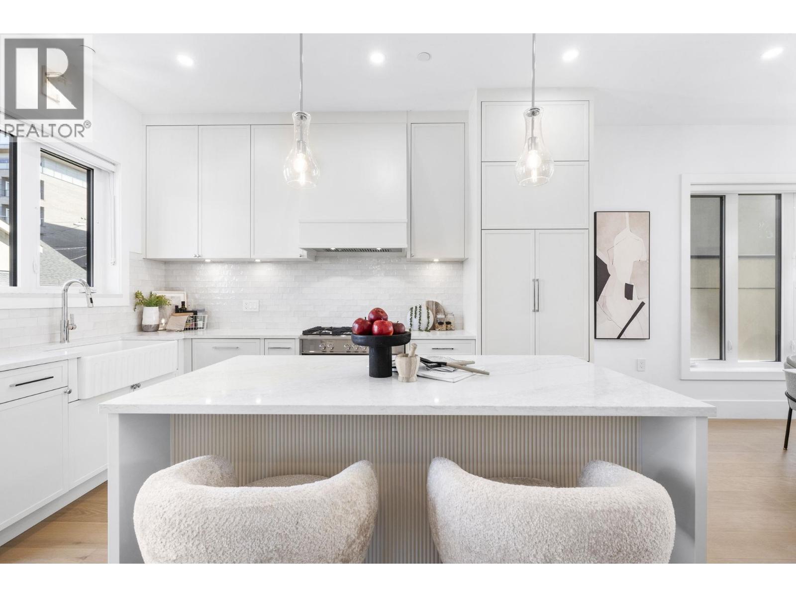 529 W 61st Avenue, Vancouver, British Columbia  V6P 2B4 - Photo 7 - R3103077