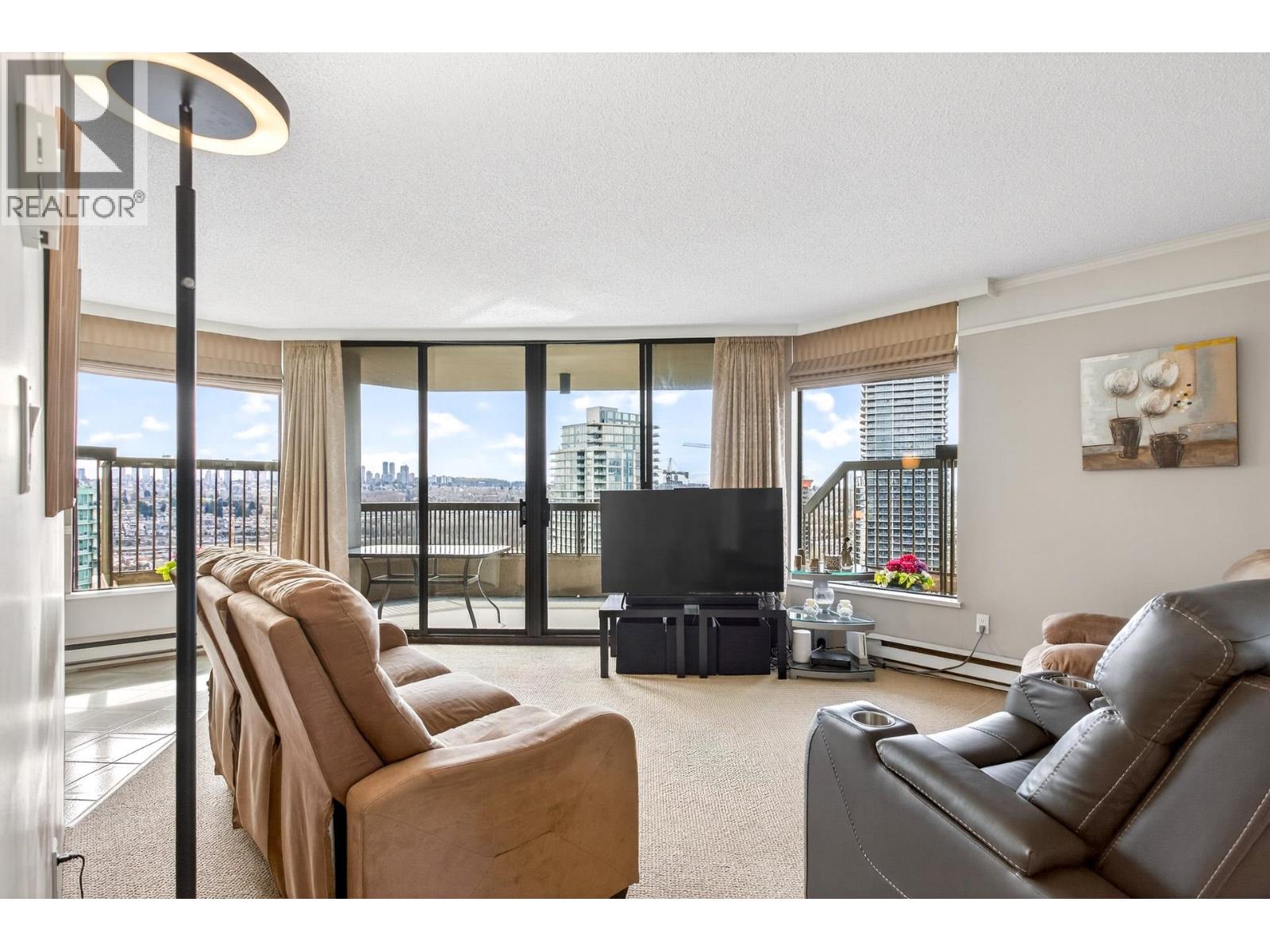 1608 2041 Bellwood Avenue, Burnaby, British Columbia  V5B 4V5 - Photo 3 - R3103094