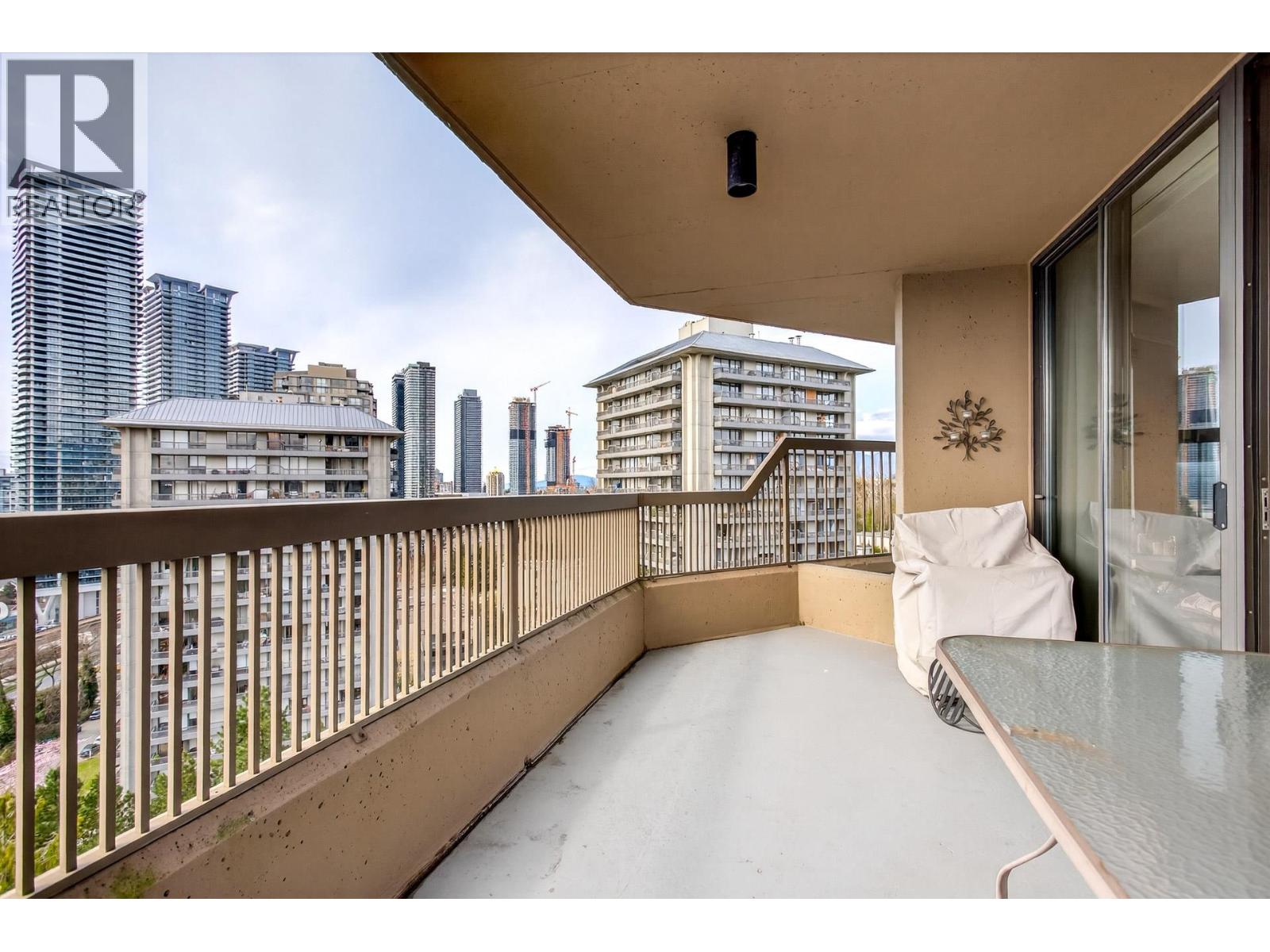 1608 2041 Bellwood Avenue, Burnaby, British Columbia  V5B 4V5 - Photo 8 - R3103094