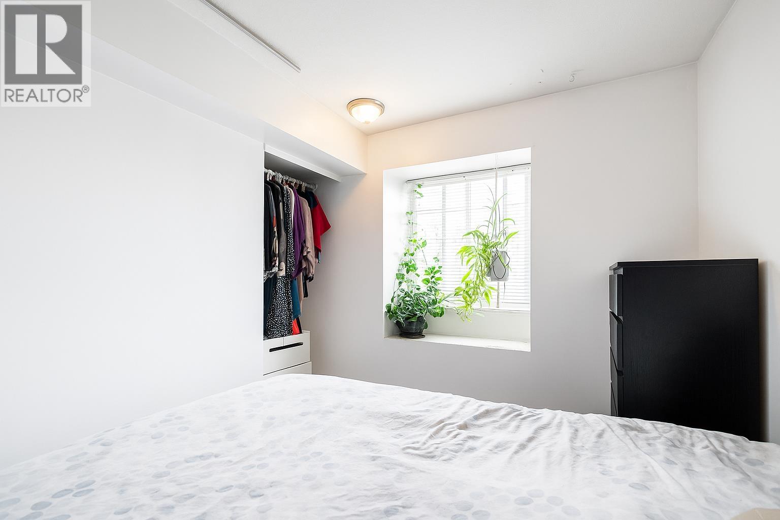 212 868 Kingsway, Vancouver, British Columbia  V6V 3C3 - Photo 3 - R3103106