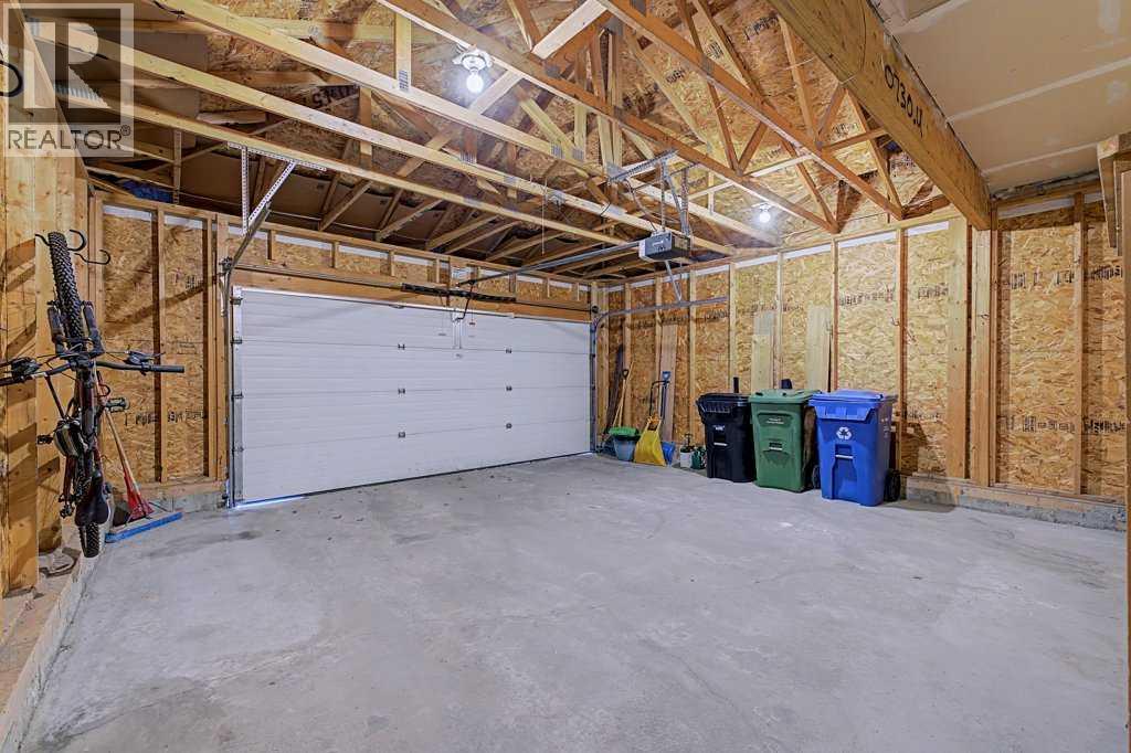 244 Eversyde Mews SW, Calgary, Alberta  T2Y 5E2 - Photo 45 - A2287075