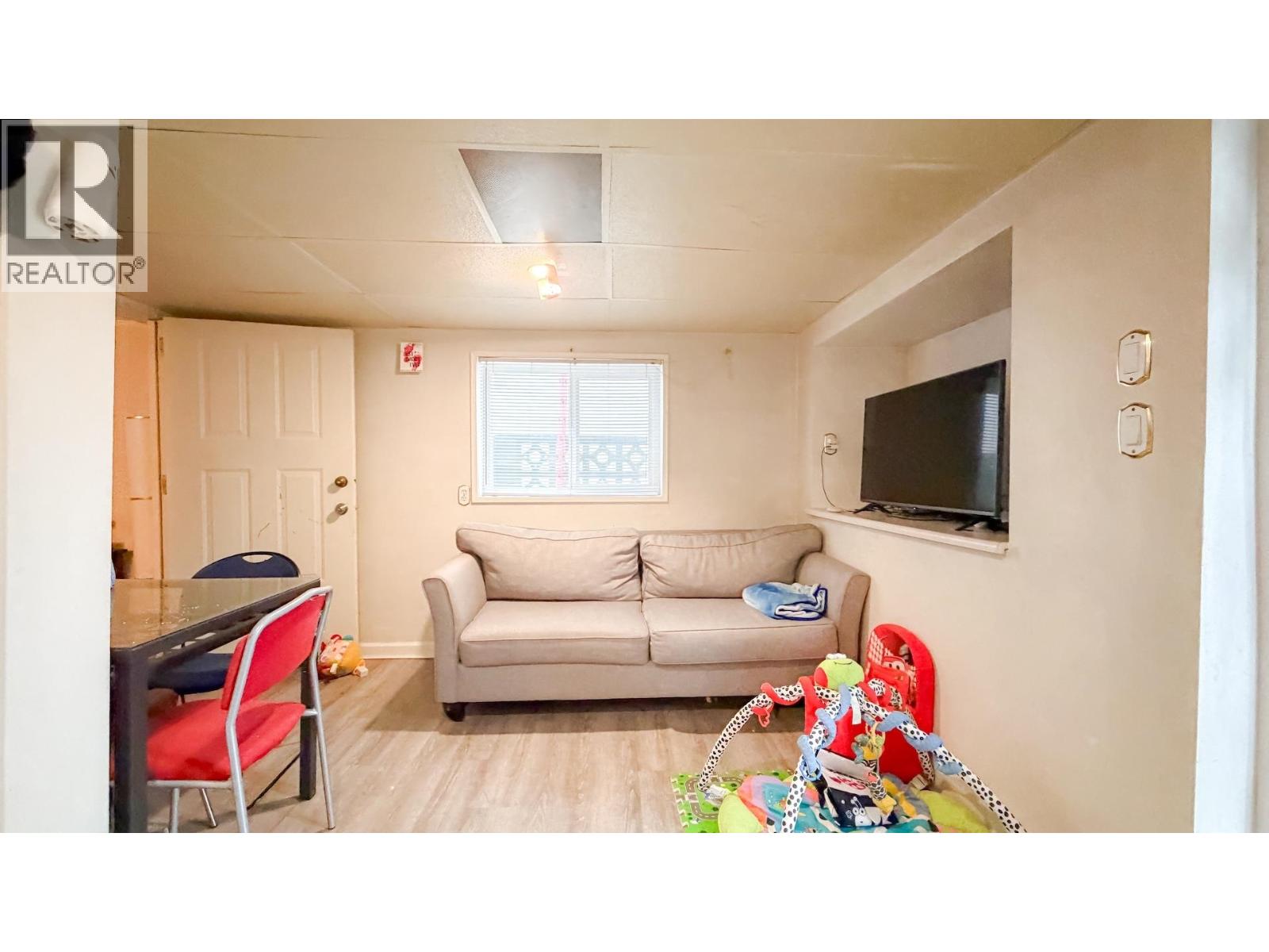 1939 E 39th Avenue, Vancouver, British Columbia  V5P 1H5 - Photo 20 - R3103111