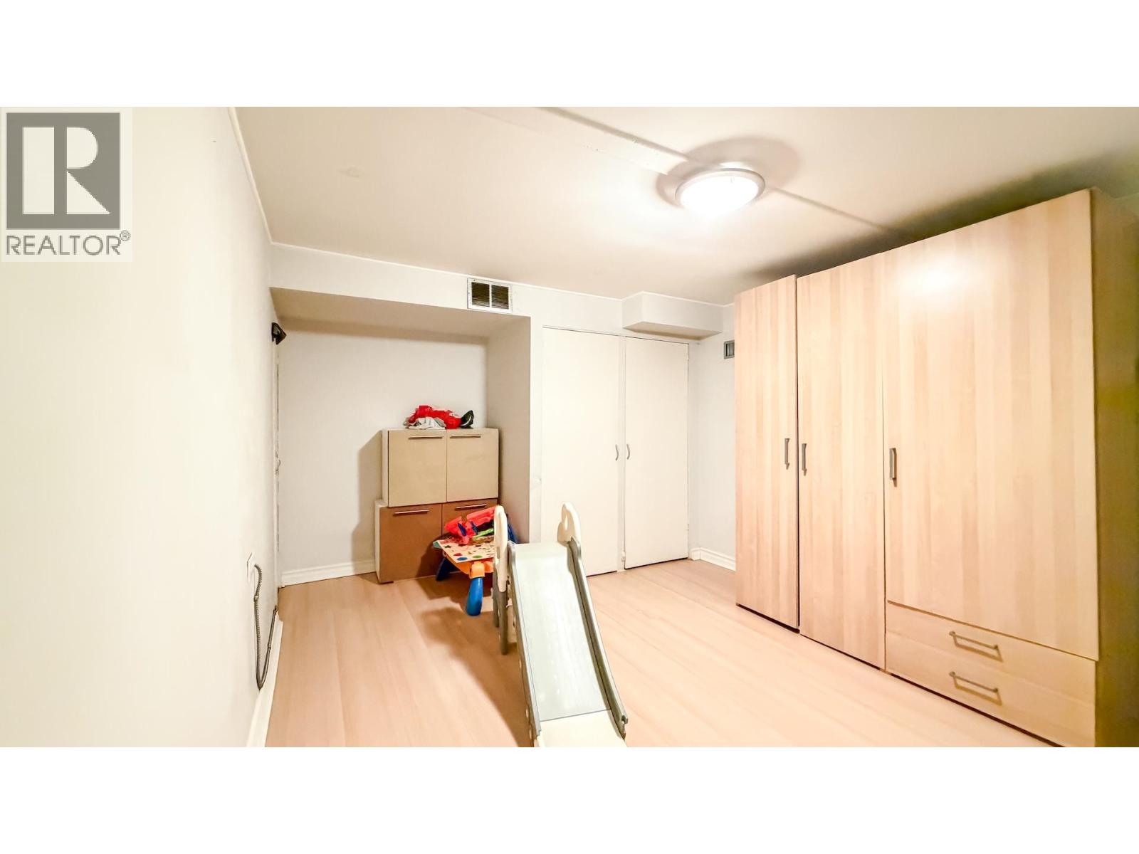 1939 E 39th Avenue, Vancouver, British Columbia  V5P 1H5 - Photo 27 - R3103111