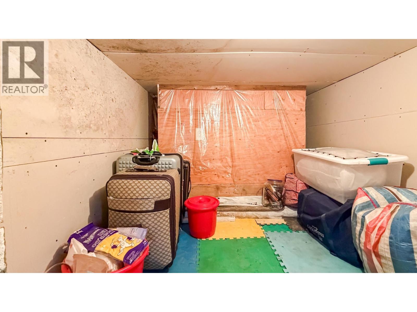 1939 E 39th Avenue, Vancouver, British Columbia  V5P 1H5 - Photo 34 - R3103111