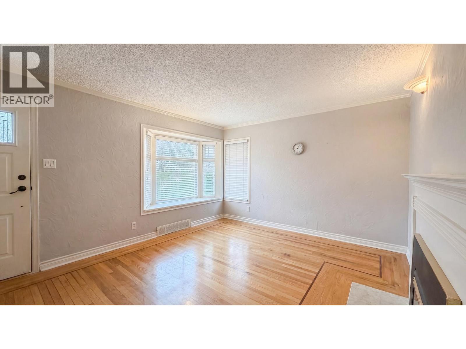 1939 E 39th Avenue, Vancouver, British Columbia  V5P 1H5 - Photo 6 - R3103111