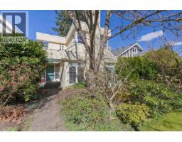 <div class="price">$2,585,000</div> 4367 W 15th Avenue, Vancouver<br><div style="margin-bottom:8px;"><small>Engel & Volkers Vancouver</small></div><div class='bed_bath'>3 Bed | 3 Bath</div>