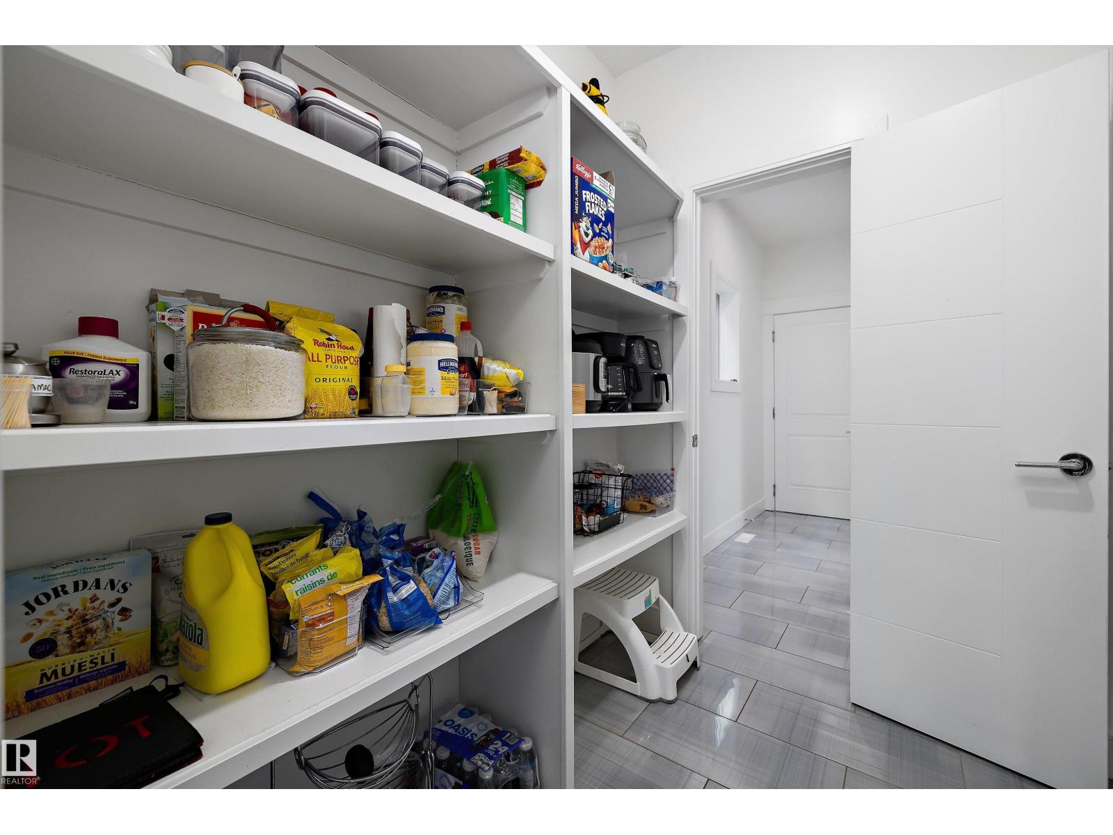 6303 169 Av Nw, Edmonton, Alberta  T5Y 3V4 - Photo 9 - E4478848