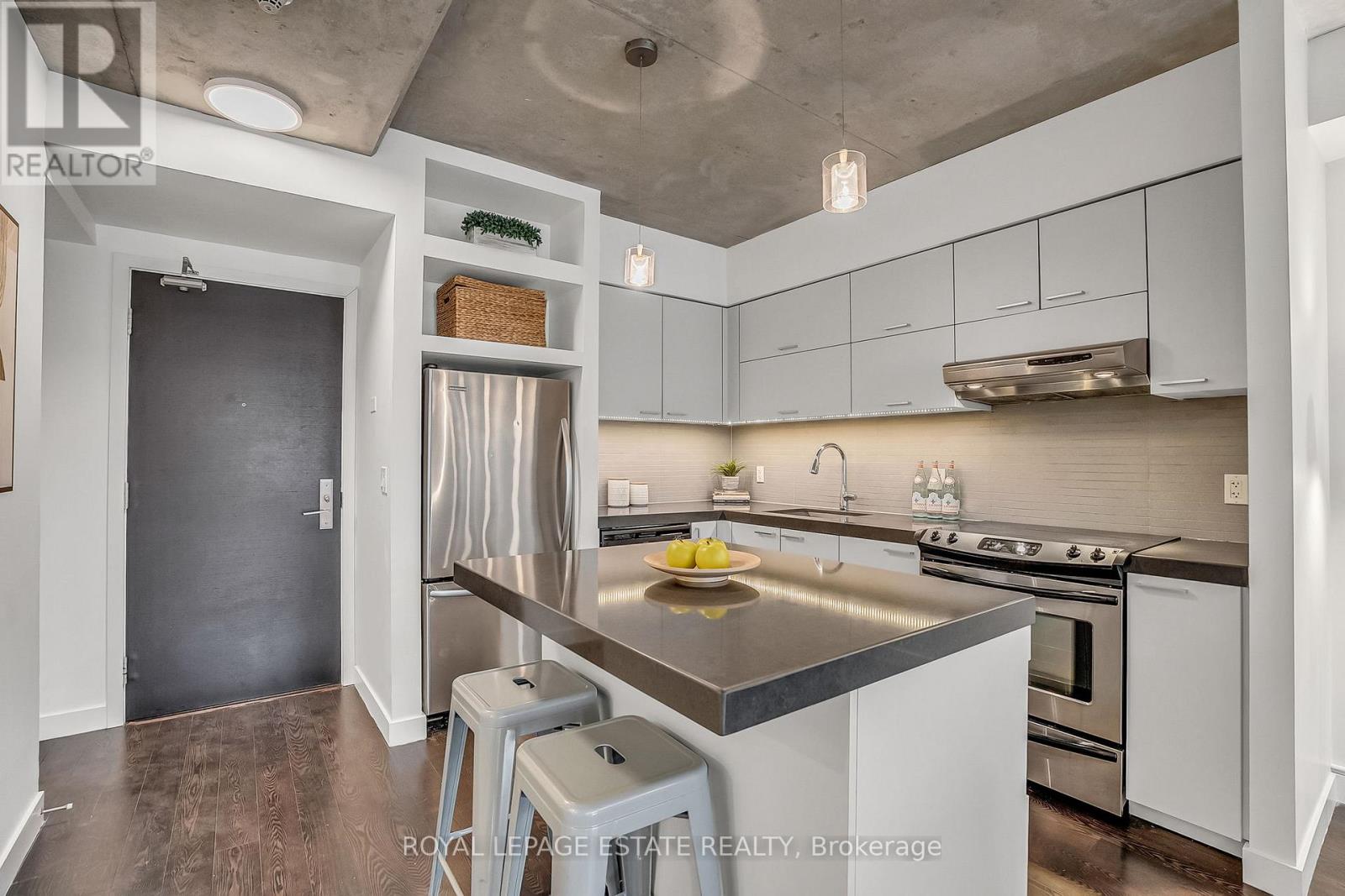 636 - 55 Stewart Street, Toronto, Ontario  M5V 2V1 - Photo 4 - C12916438