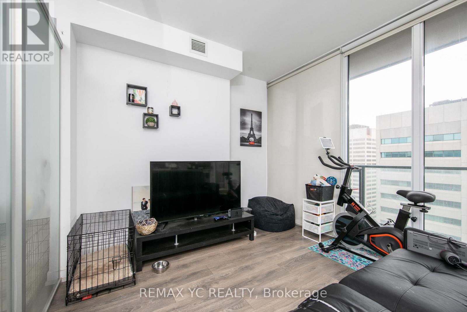 2610 - 426 University Avenue, Toronto, Ontario  M5G 1S9 - Photo 4 - C12916490