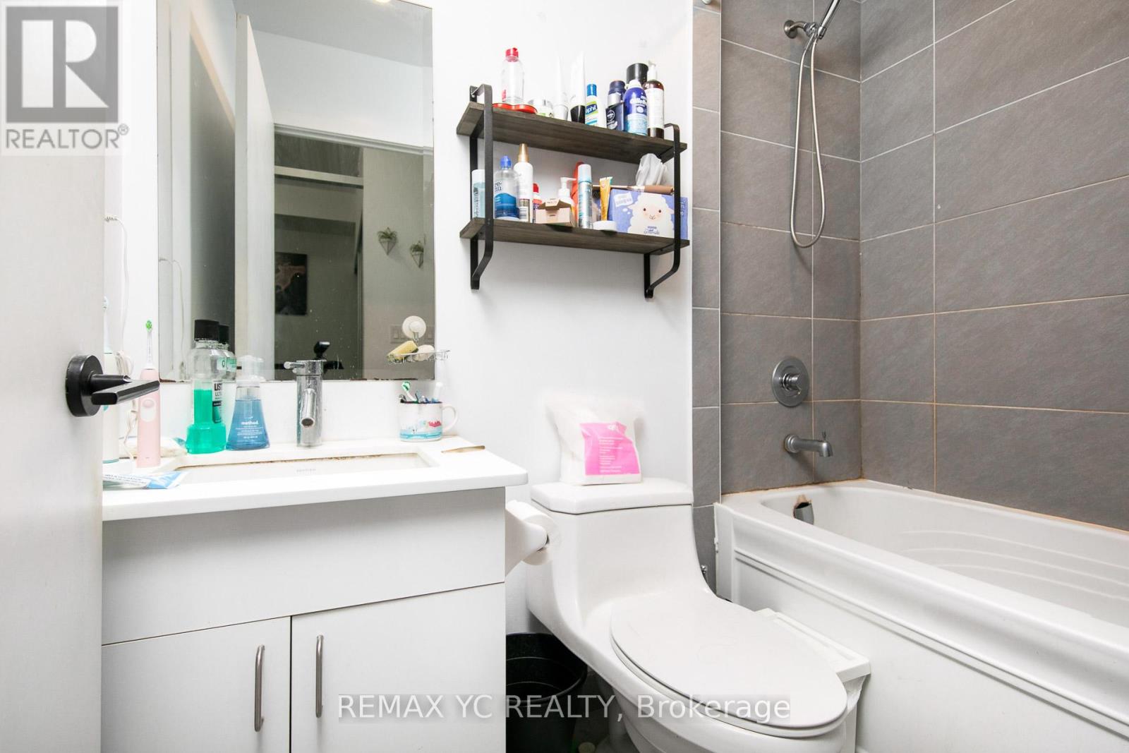 2610 - 426 University Avenue, Toronto, Ontario  M5G 1S9 - Photo 9 - C12916490