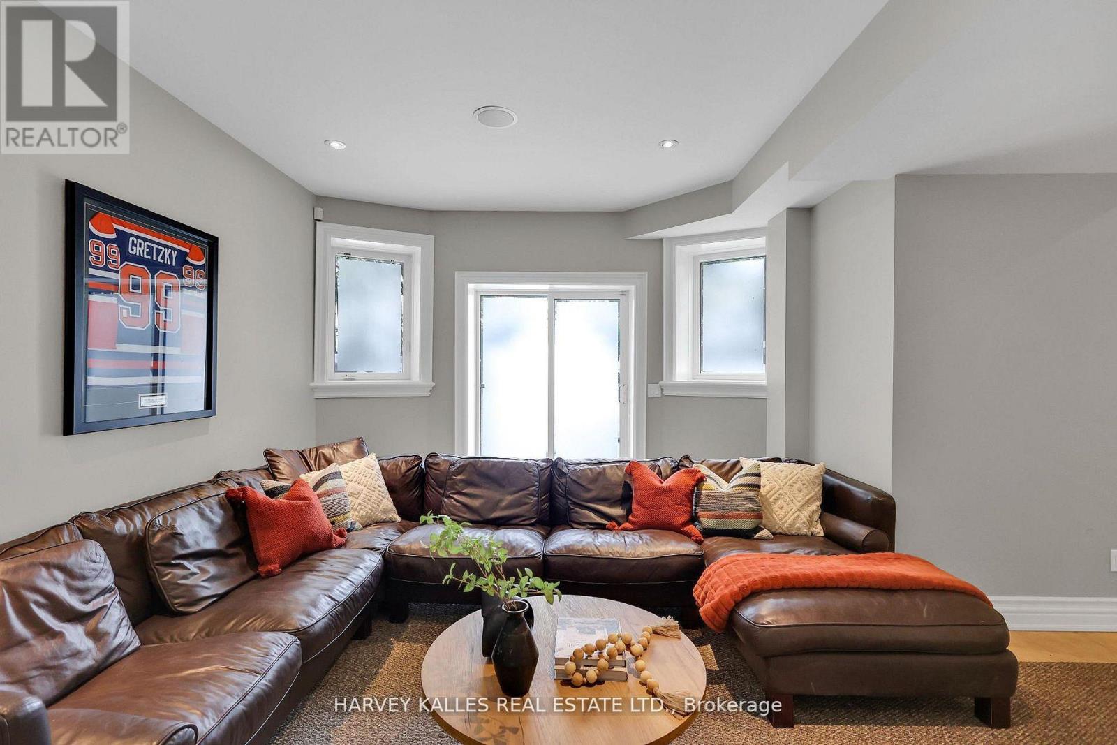 76 Dunblaine Avenue, Toronto, Ontario  M5M 2S1 - Photo 42 - C12916510