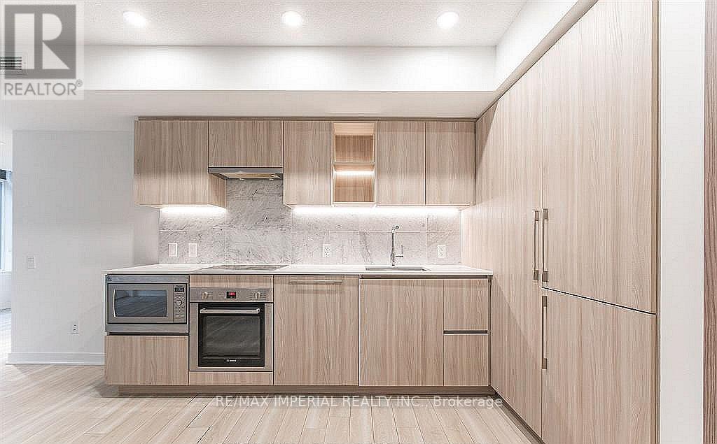 1902 - 17 Bathurst Street, Toronto, Ontario  M6A 2E1 - Photo 4 - C12916546