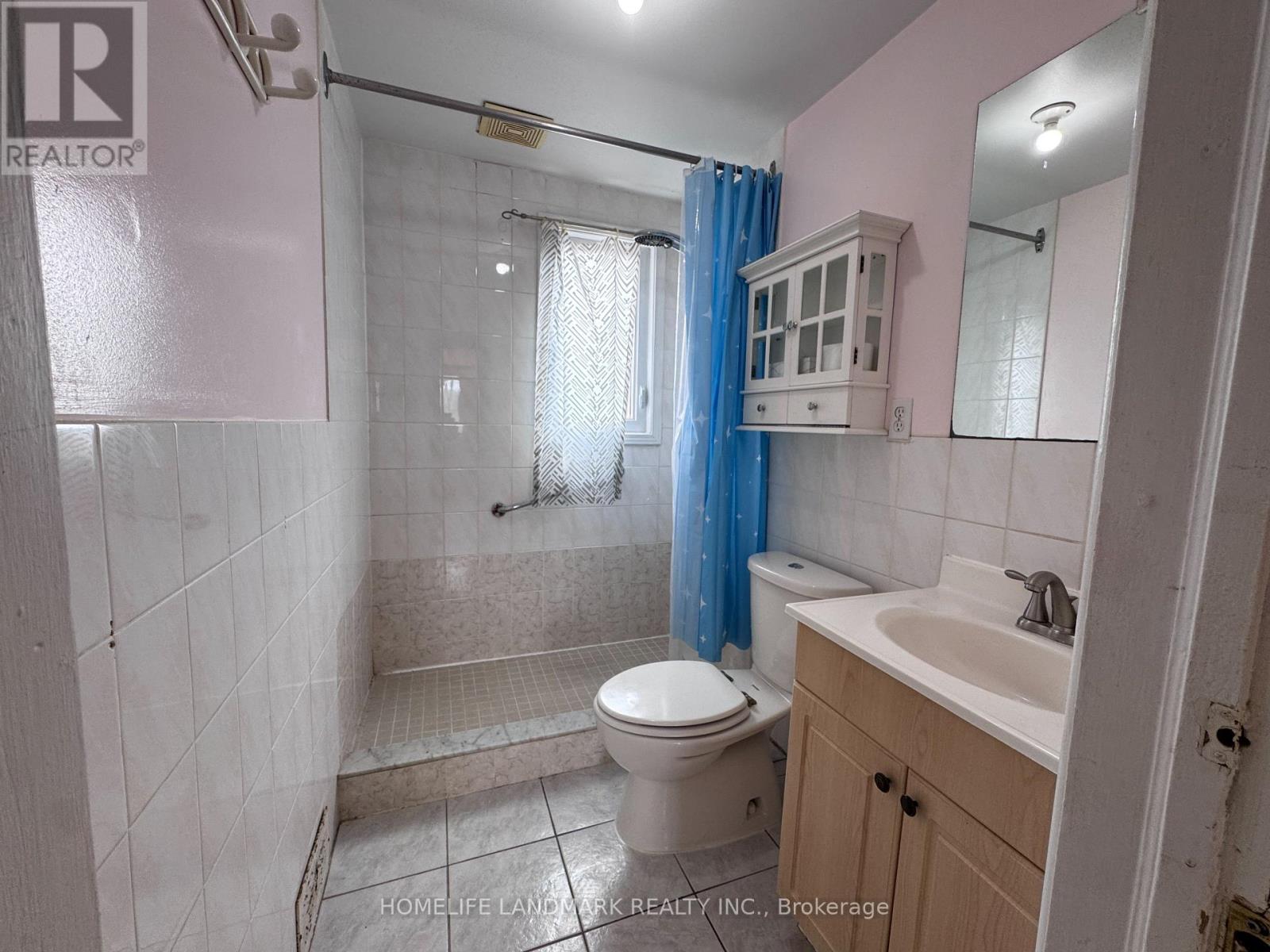 121 Bishop Avenue, Toronto, Ontario  M2M 1Z6 - Photo 13 - C12916552