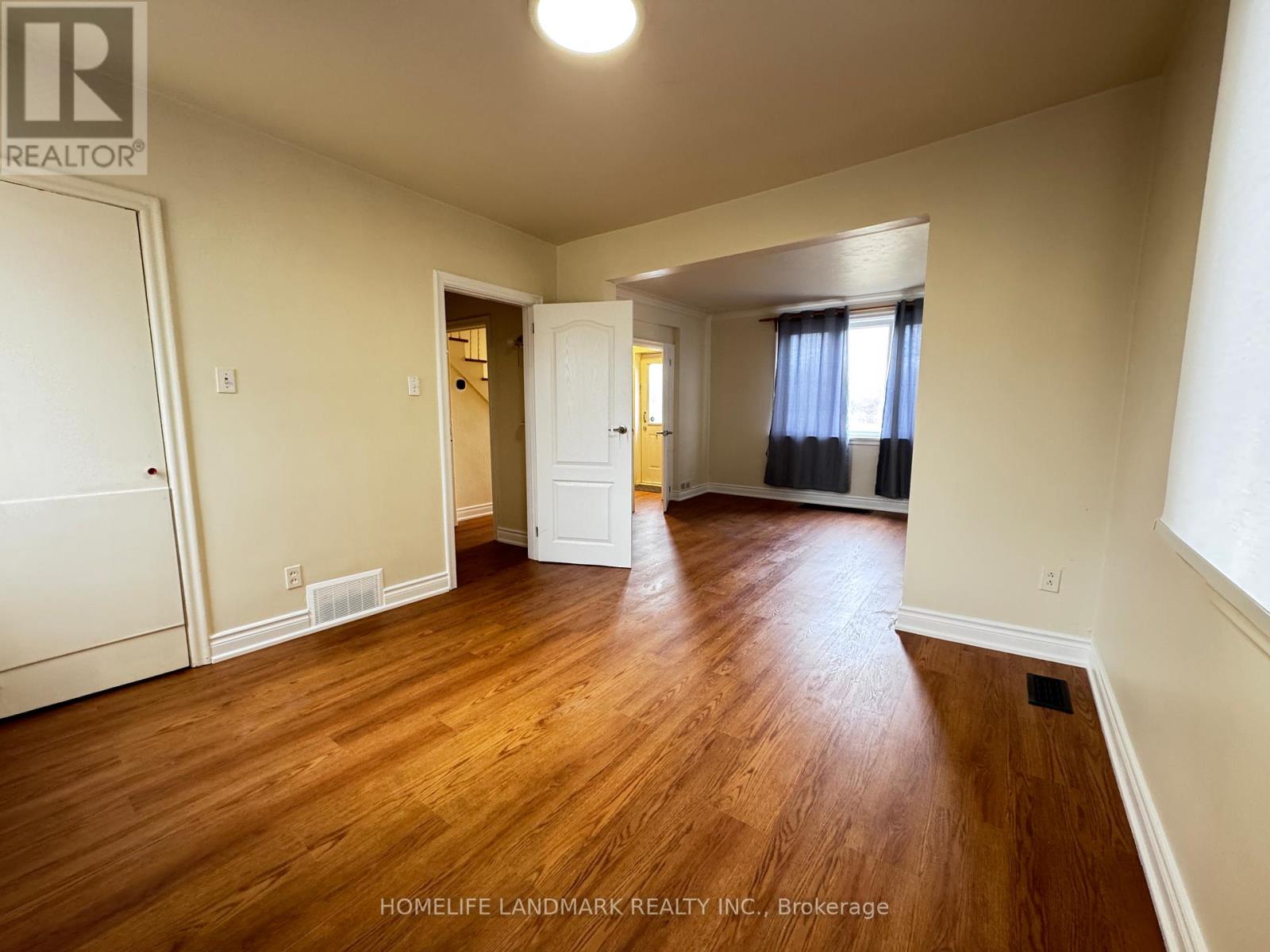 121 Bishop Avenue, Toronto, Ontario  M2M 1Z6 - Photo 9 - C12916552