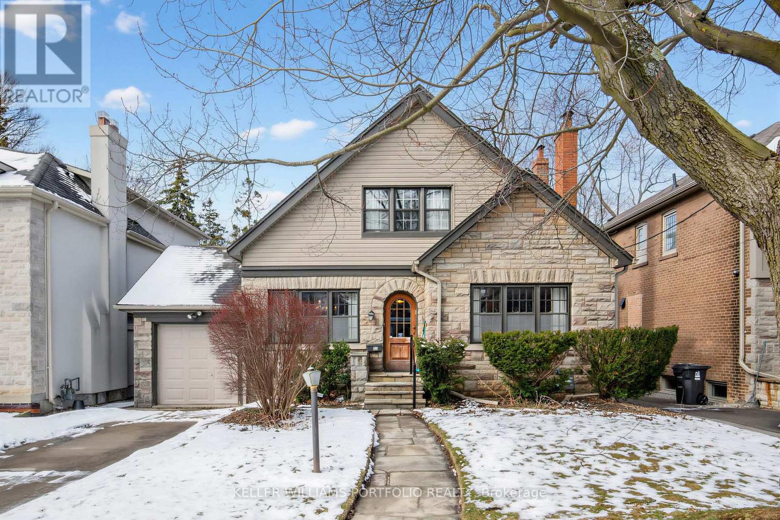 22 Glen Cedar Road, Toronto, Ontario  M6C 3G1 - Photo 2 - C12916556