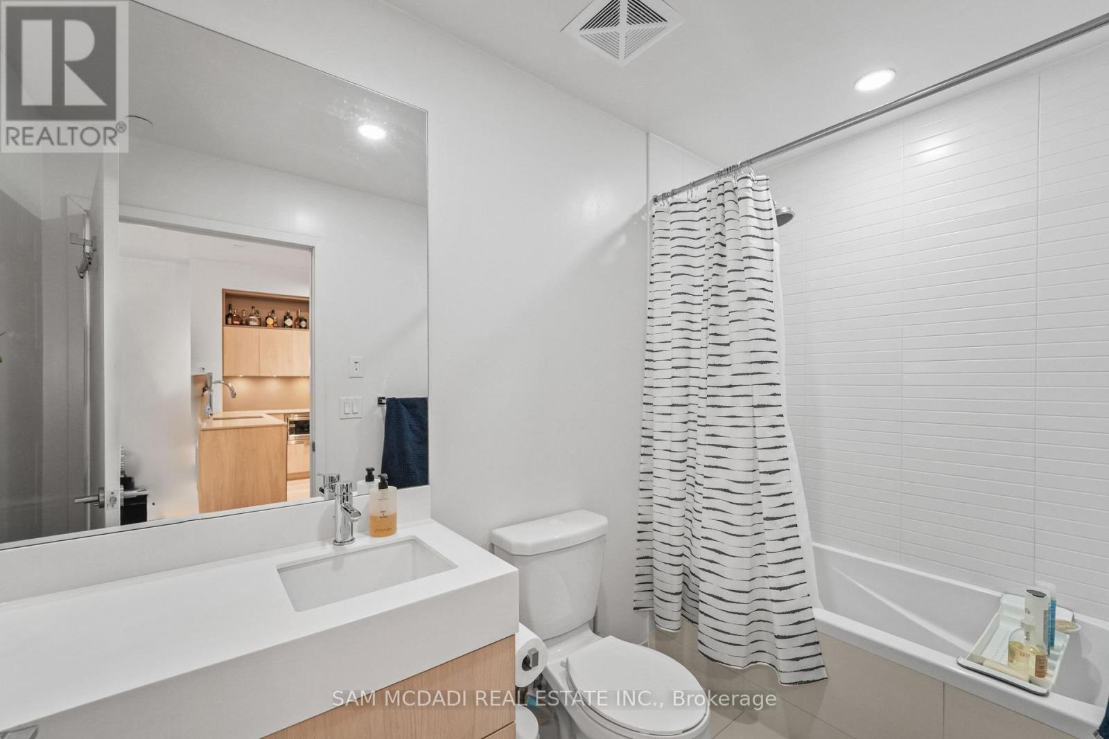 1106 - 200 Sackville Street, Toronto, Ontario  M5A 0C4 - Photo 17 - C12916562