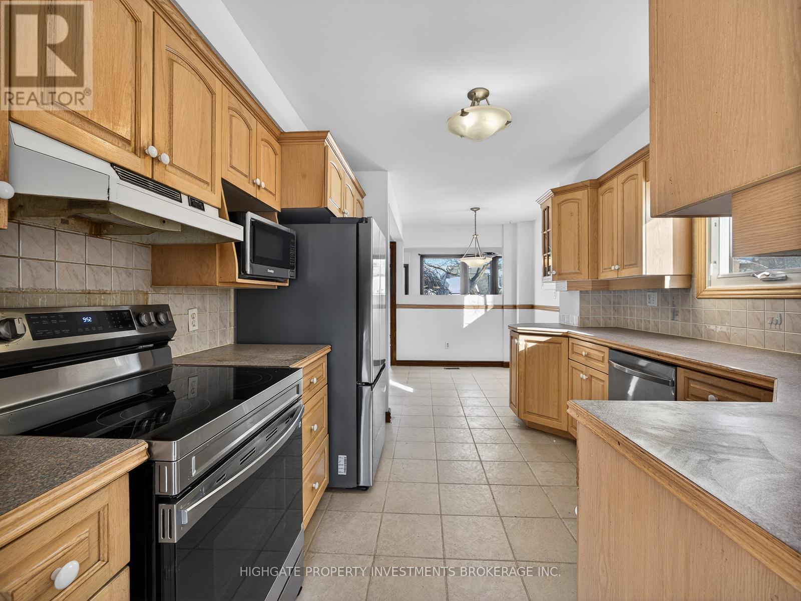 739 Edgewood Road, Pickering, Ontario  L1V 2Z7 - Photo 10 - E12916468