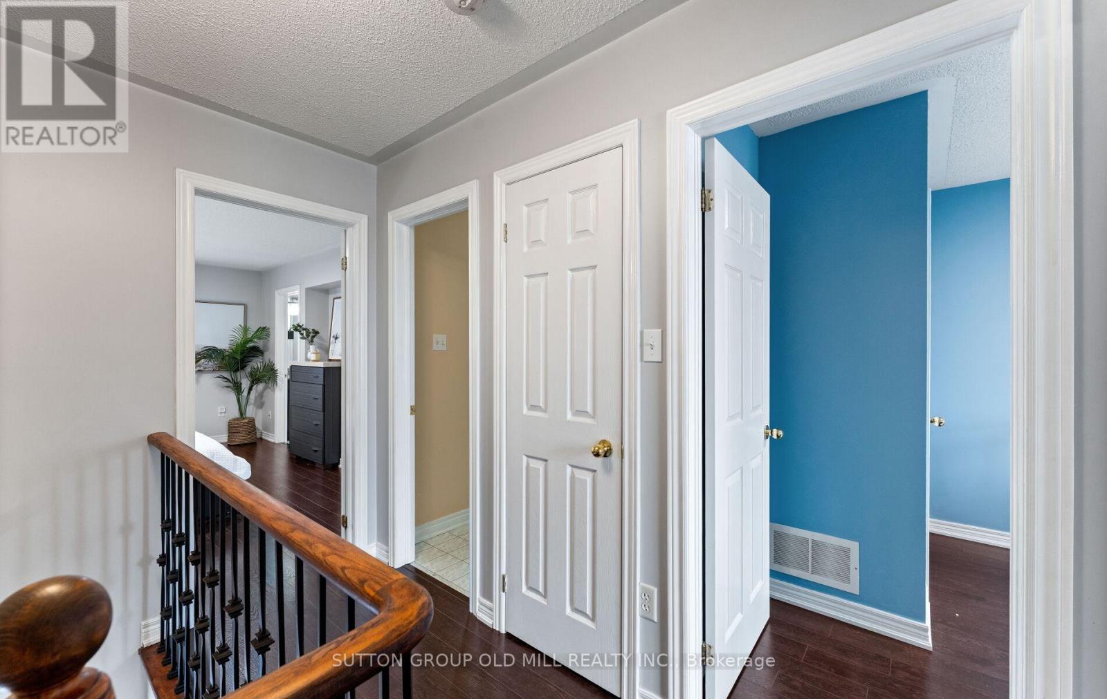 15 Katrina Court, Toronto, Ontario  M6L 3G3 - Photo 20 - W12901560