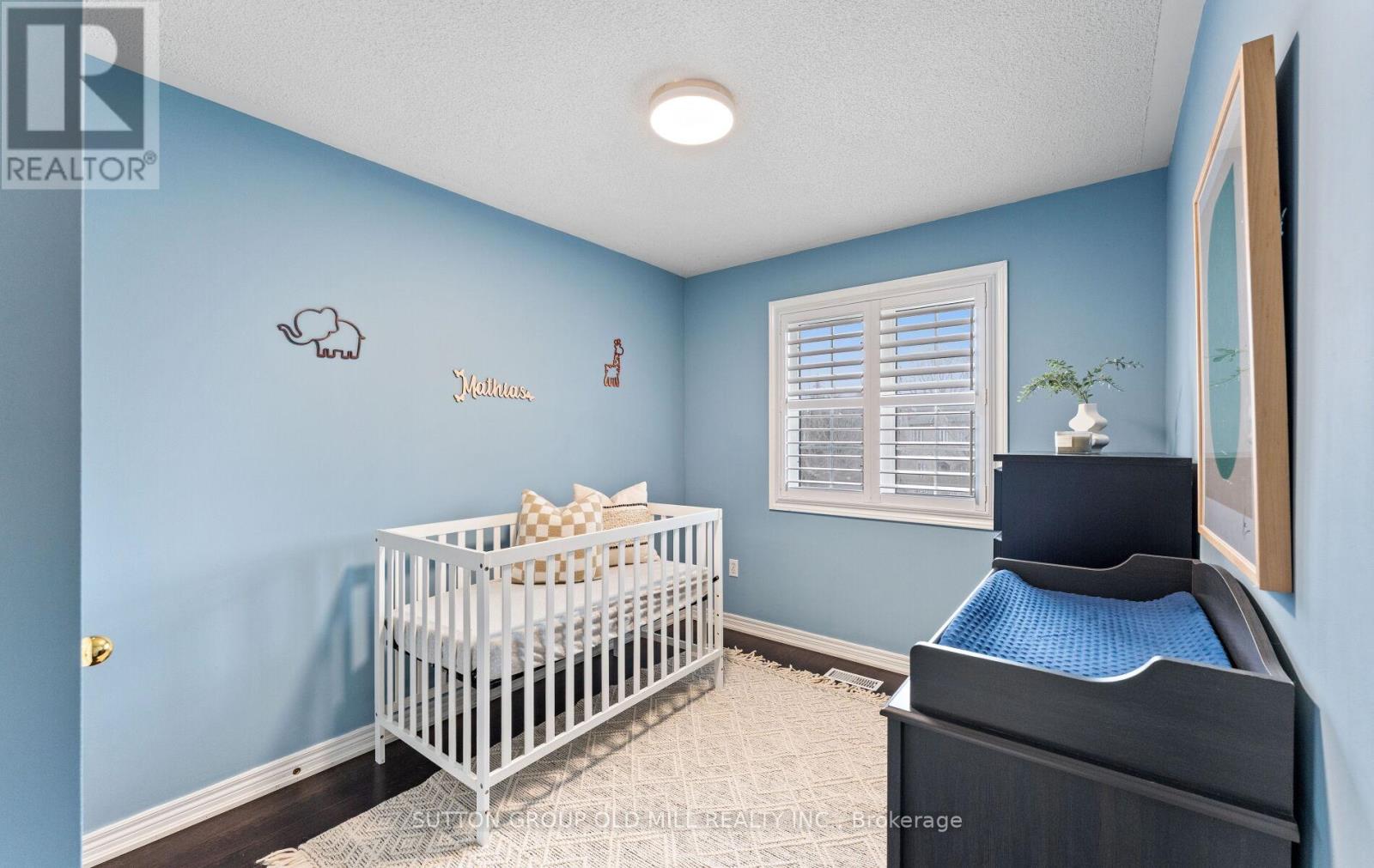 15 Katrina Court, Toronto, Ontario  M6L 3G3 - Photo 30 - W12901560