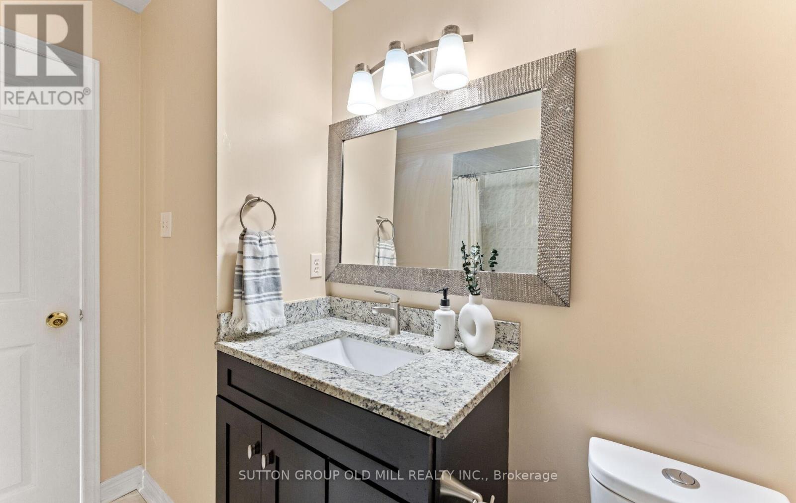 15 Katrina Court, Toronto, Ontario  M6L 3G3 - Photo 36 - W12901560