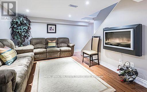 153 Elliott Street, Brampton, Ontario  L6Y 1W7 - Photo 32 - W12913838