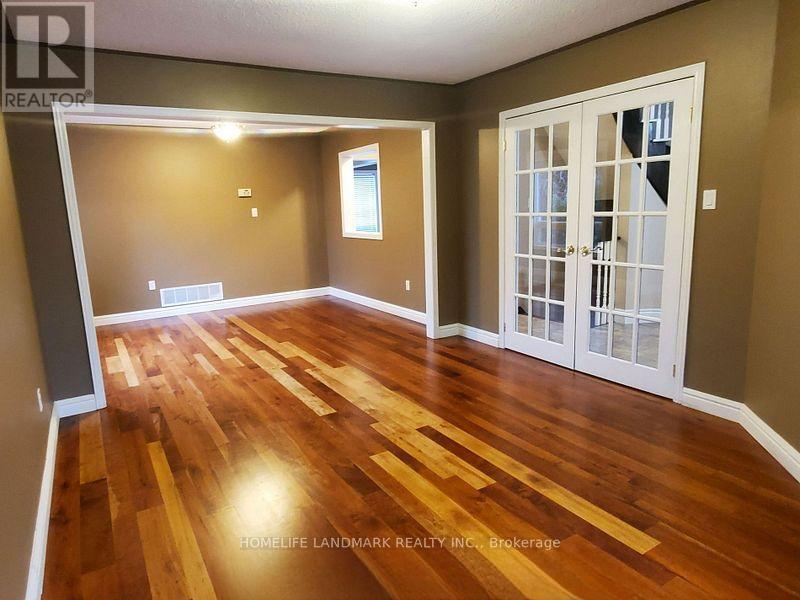 26 Beechbrooke Way, Aurora, Ontario  L4G 6N7 - Photo 8 - N12916462