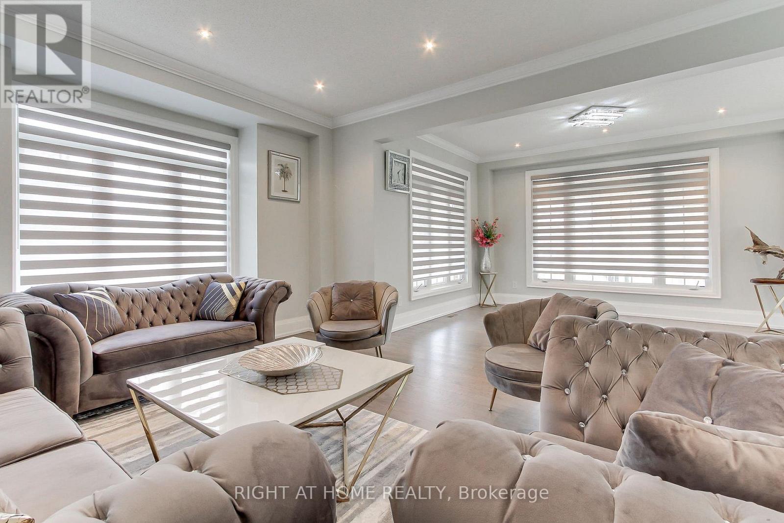 109 Vipond Way, Bradford West Gwillimbury (Bradford), Ontario  L3Z 0G5 - Photo 15 - N12916484