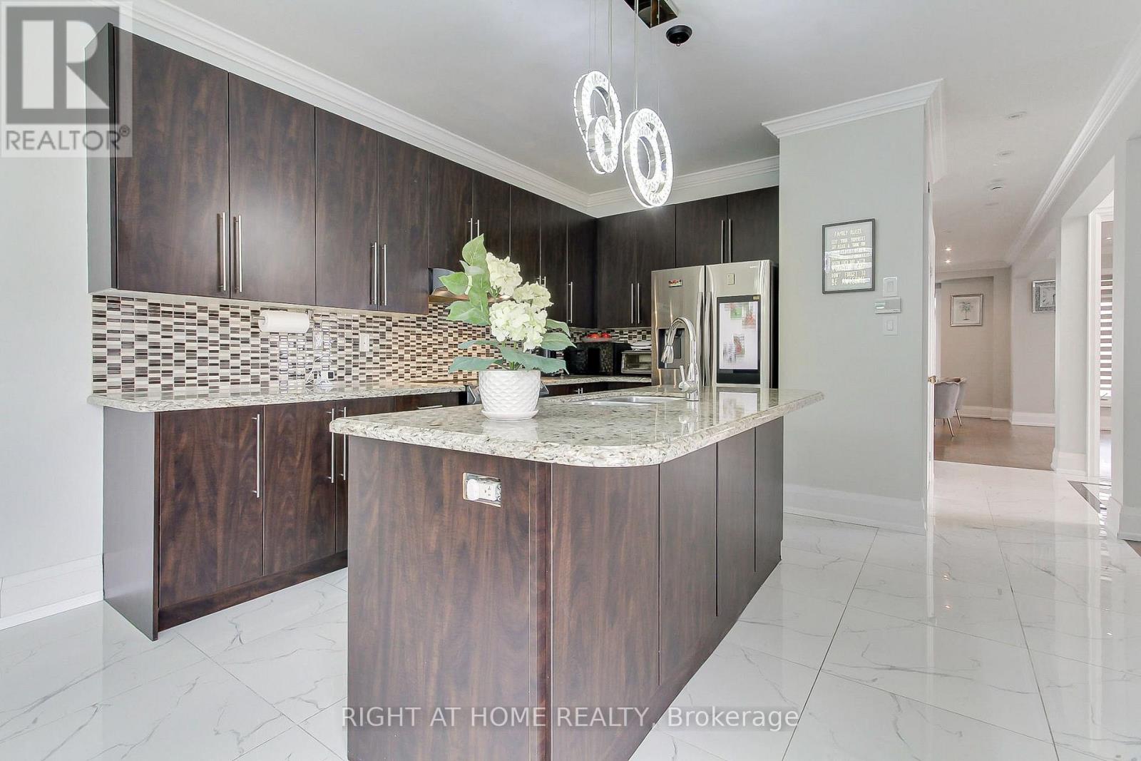 109 Vipond Way, Bradford West Gwillimbury (Bradford), Ontario  L3Z 0G5 - Photo 17 - N12916484