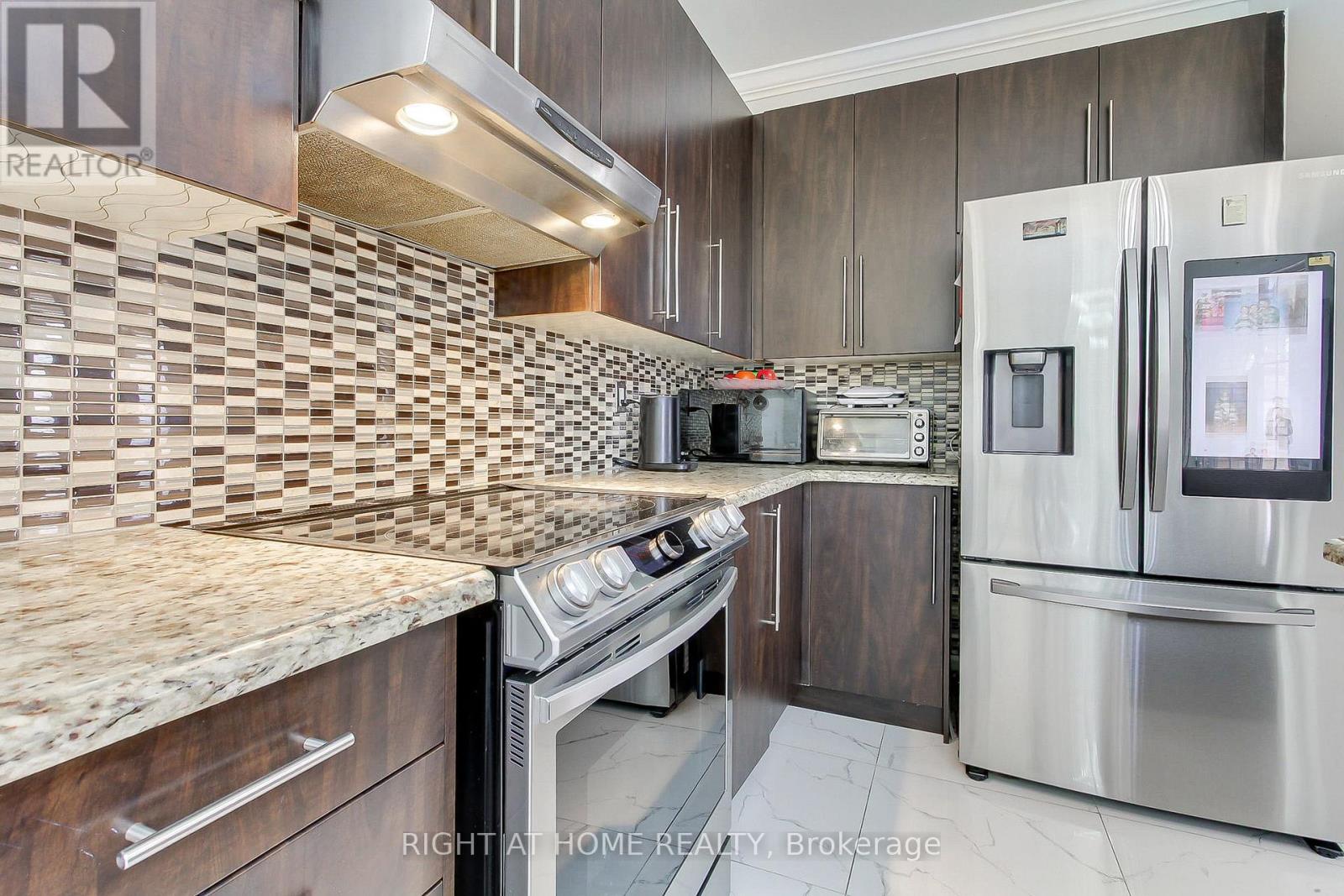 109 Vipond Way, Bradford West Gwillimbury (Bradford), Ontario  L3Z 0G5 - Photo 19 - N12916484