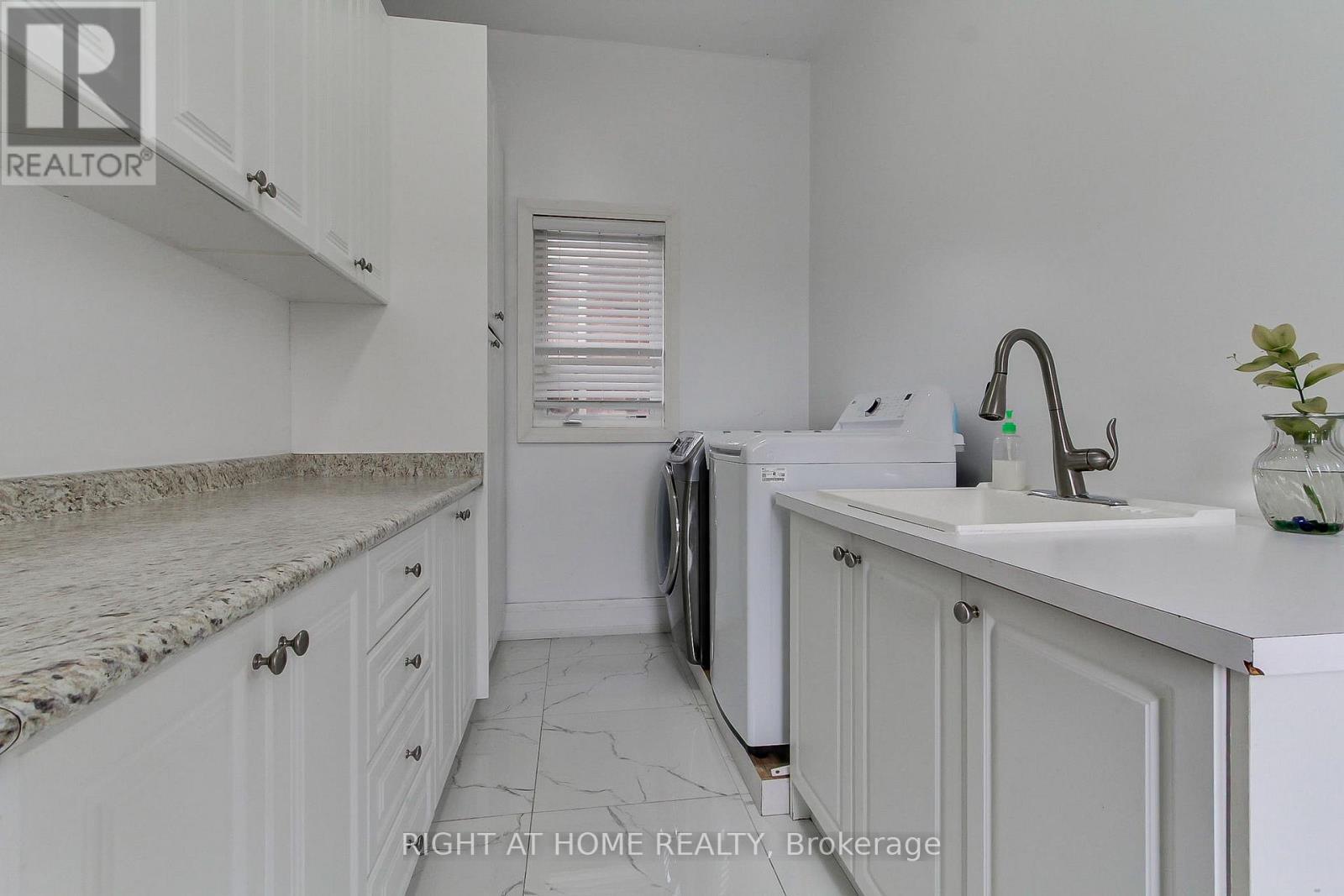 109 Vipond Way, Bradford West Gwillimbury (Bradford), Ontario  L3Z 0G5 - Photo 29 - N12916484