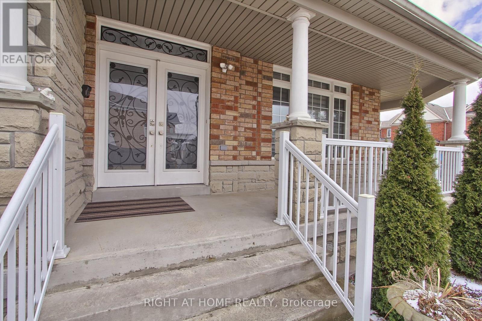 109 Vipond Way, Bradford West Gwillimbury (Bradford), Ontario  L3Z 0G5 - Photo 6 - N12916484