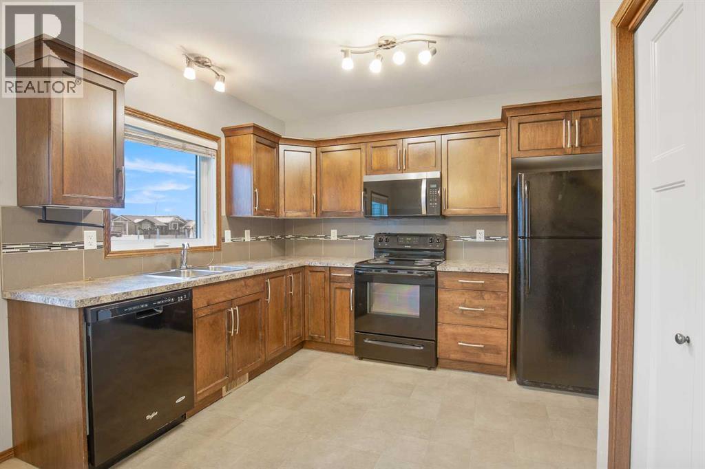 13 Crimson Court, Blackfalds, Alberta  T4M 0A7 - Photo 9 - A2274136