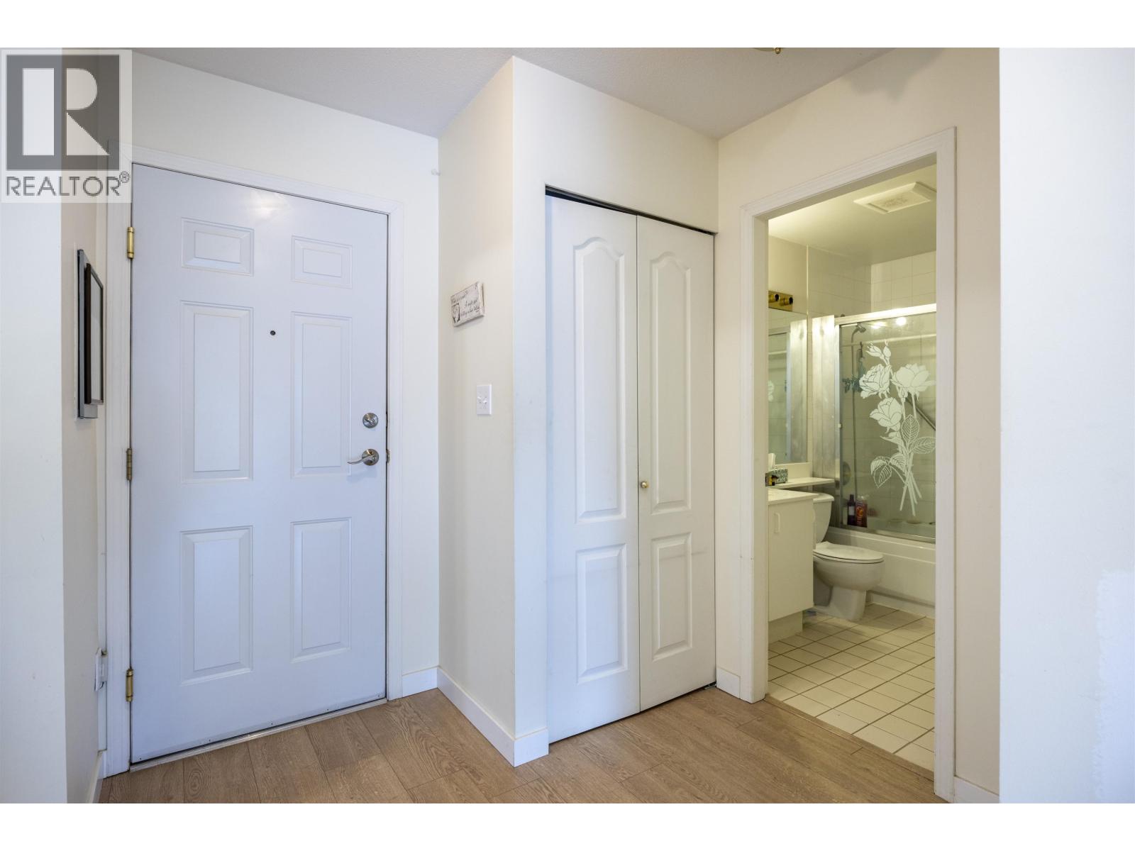 304 1009 Howay Street, New Westminster, British Columbia  V3M 6R1 - Photo 8 - R3103107