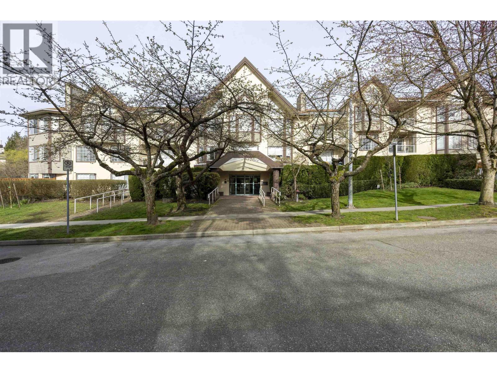 304 1009 Howay Street, New Westminster, British Columbia  V3M 6R1 - Photo 3 - R3103107