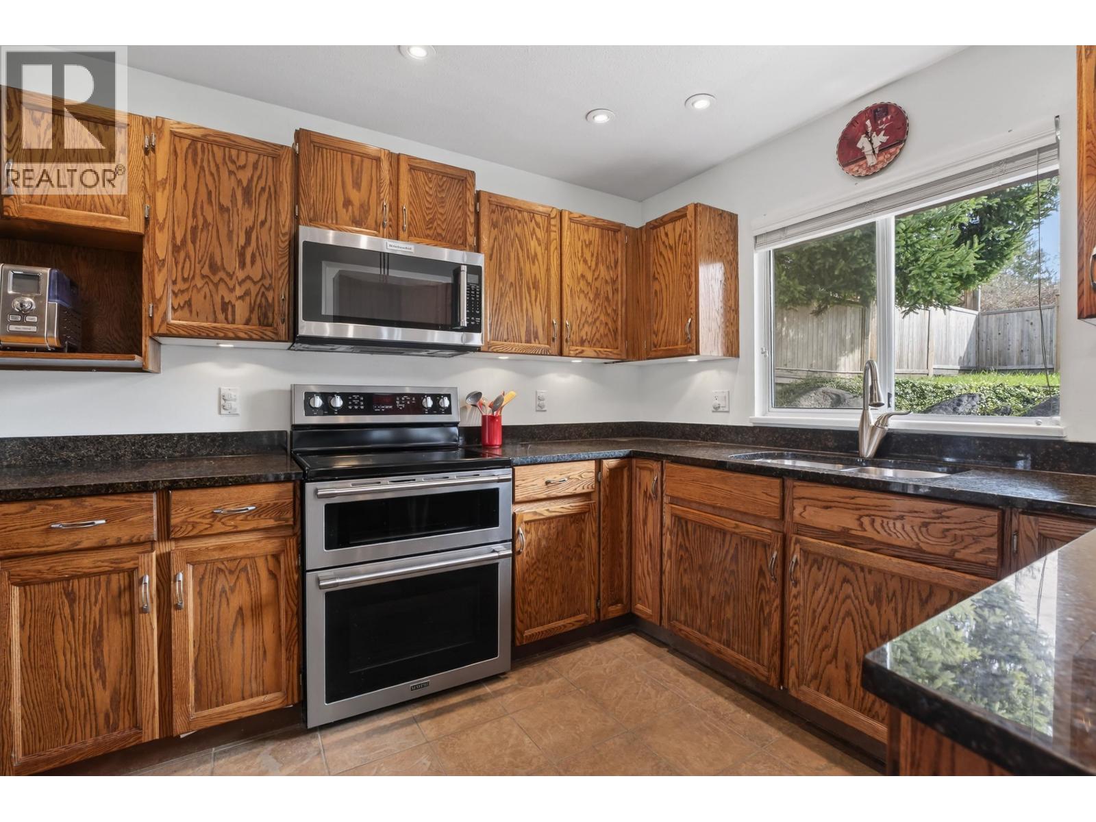 2577 N Trillium Place, Coquitlam, British Columbia  V3E 2H4 - Photo 9 - R3099447