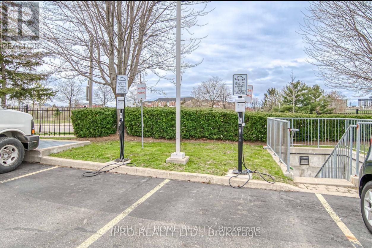 902 - 2365 Central Park Drive, Oakville, Ontario  L6H 0C7 - Photo 17 - W12916456