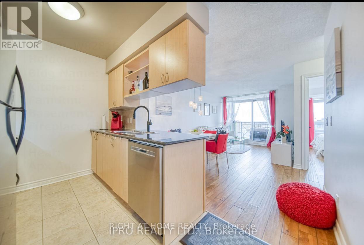 902 - 2365 Central Park Drive, Oakville, Ontario  L6H 0C7 - Photo 5 - W12916456