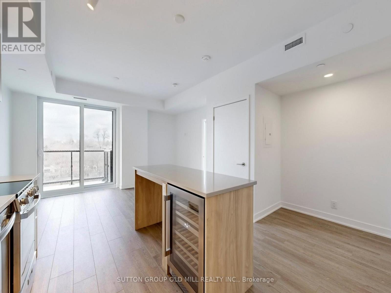 513 - 1660 Bloor Street W, Toronto, Ontario  M6P 1A8 - Photo 12 - W12916460