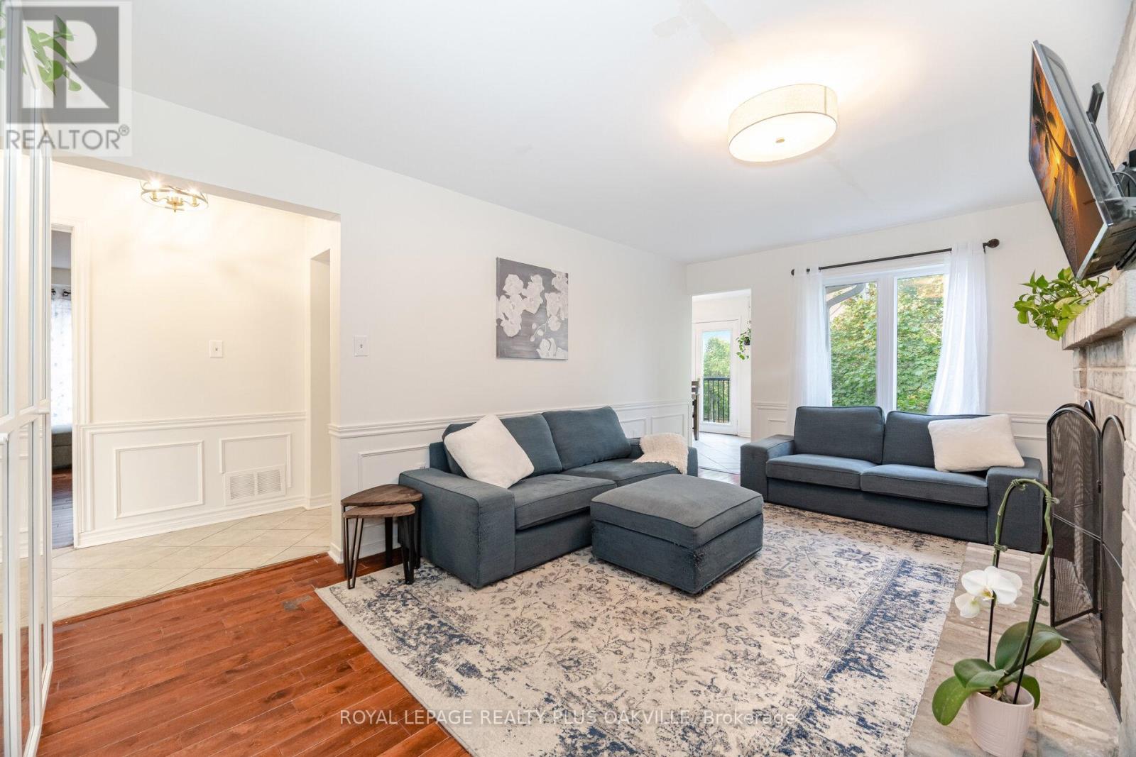 1294 Hammond Street, Burlington, Ontario  L7S 2C5 - Photo 16 - W12916494