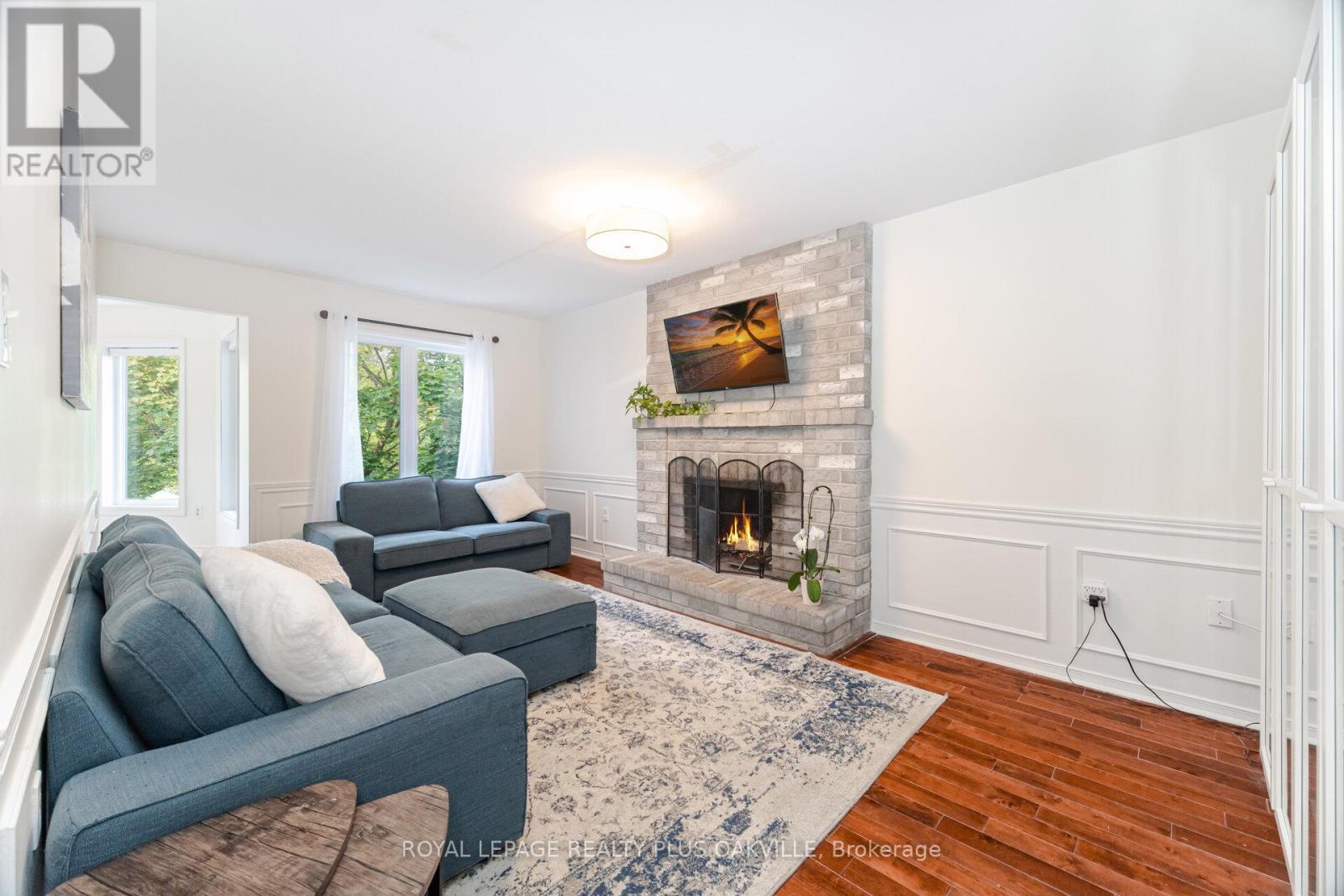 1294 Hammond Street, Burlington, Ontario  L7S 2C5 - Photo 17 - W12916494