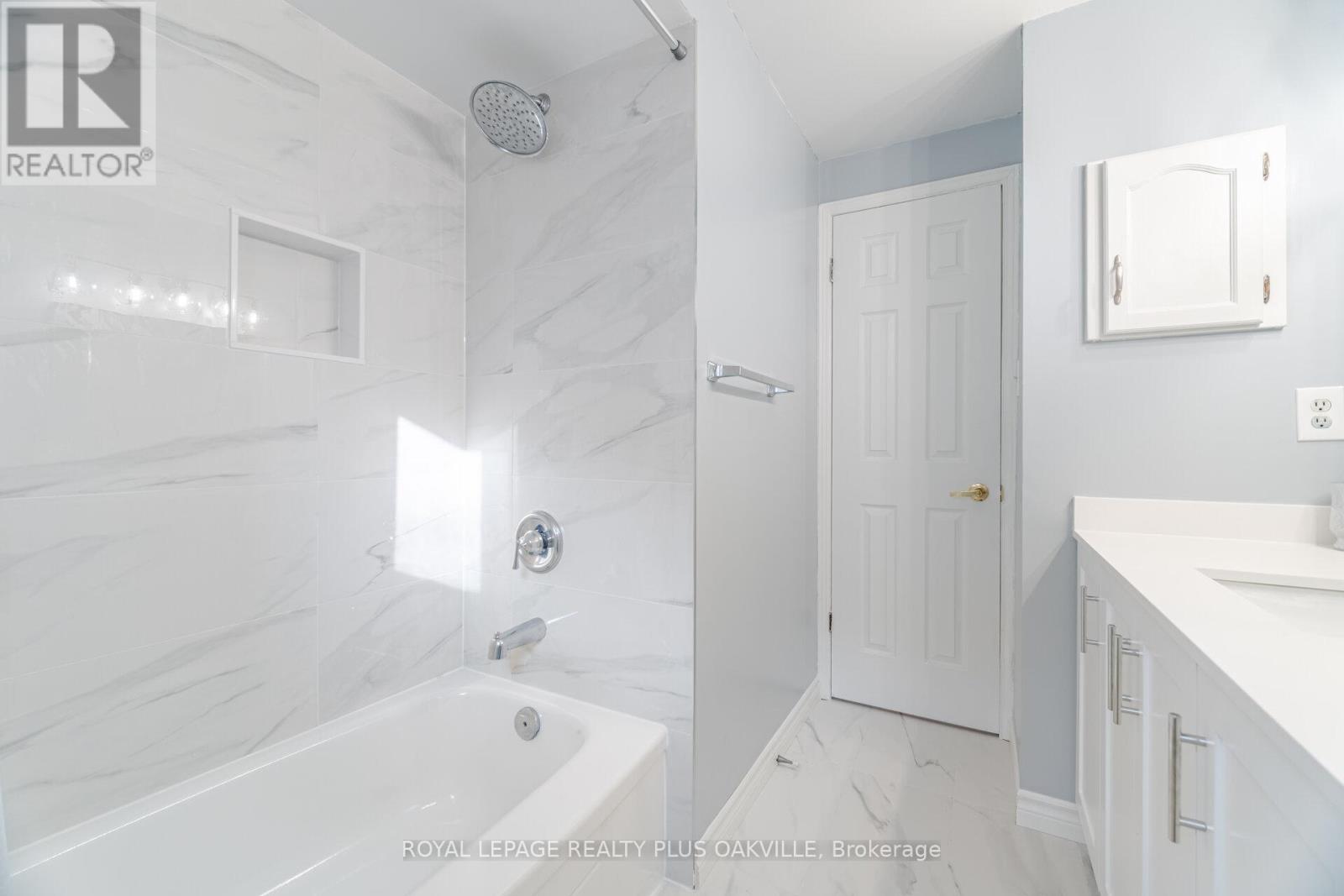 1294 Hammond Street, Burlington, Ontario  L7S 2C5 - Photo 30 - W12916494