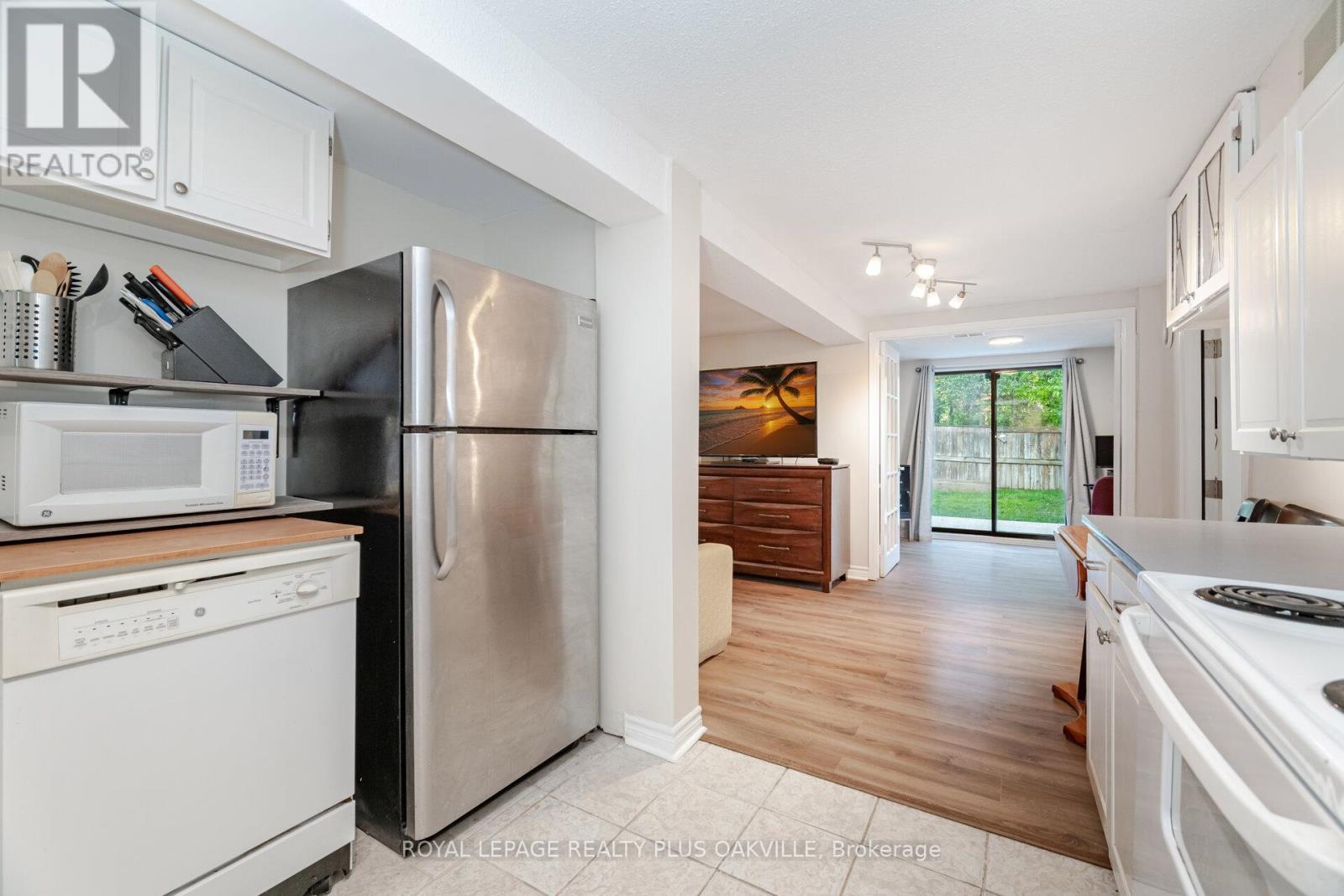 1294 Hammond Street, Burlington, Ontario  L7S 2C5 - Photo 35 - W12916494